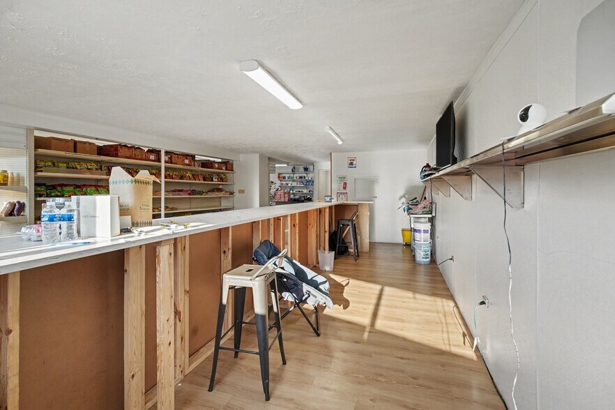 More Photos Of 8611 Reading Rd, Cincinnati Freestanding For Sale