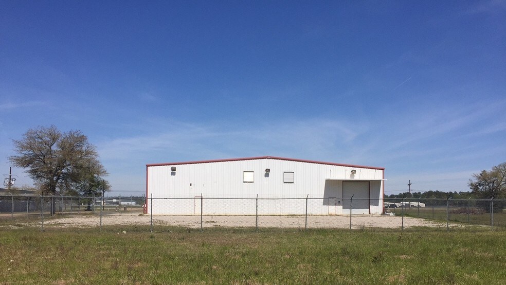 More Photos Of 19146 Highway 190 E, Hammond Warehouse For Lease