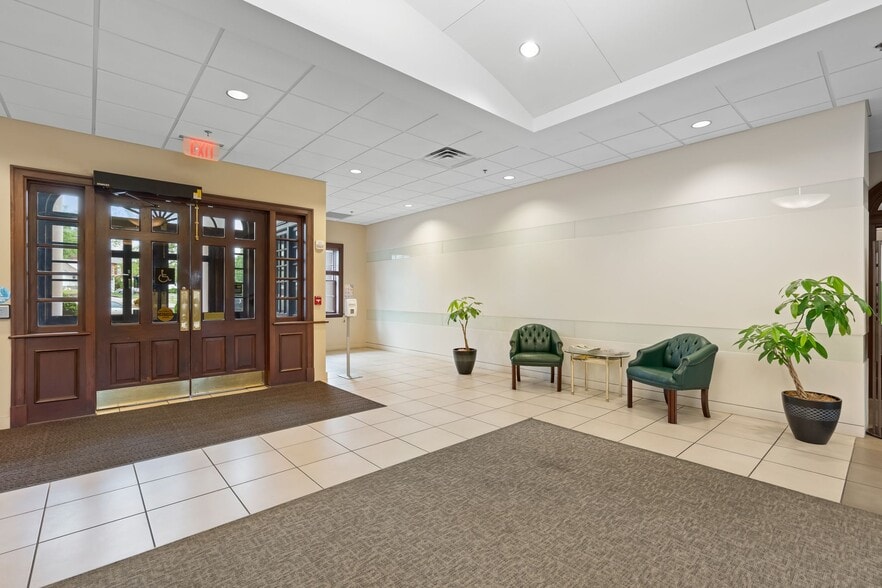 More Photos Of 112 Long Hollow Pike, Goodlettsville Office For Lease