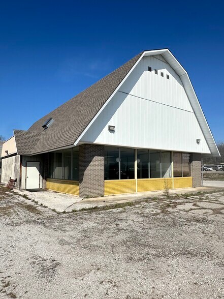 More Photos Of 13130 W Access, Grandview Freestanding For Sale