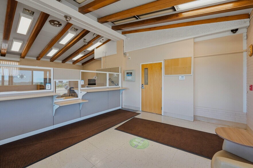 More Photos Of 1930 E Main St, Trinidad Office For Sale