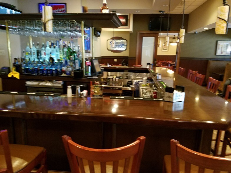 More Photos Of 2900 S Orlando Dr, Sanford Restaurant For Lease