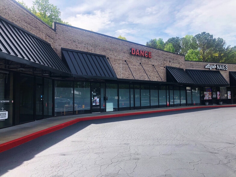 More Photos Of 6470 Spalding Dr, Norcross General Retail For Sale