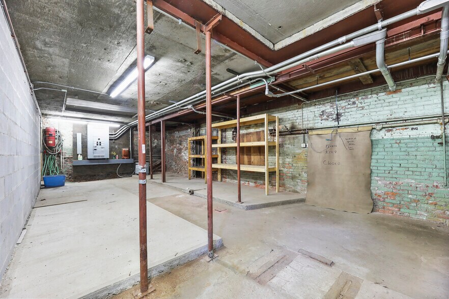 More Photos Of 1311 East St, Pittsfield Warehouse For Sale