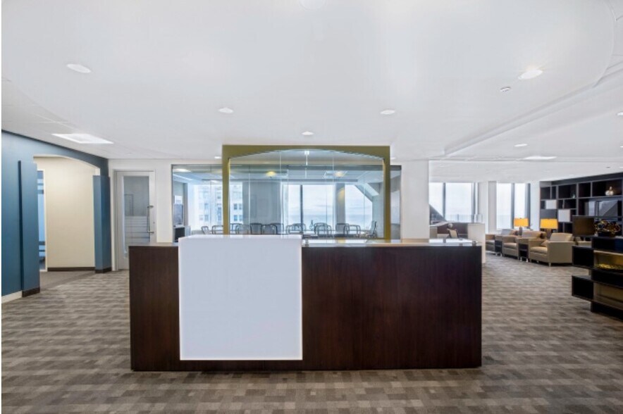 More Photos Of 875 N Michigan Ave, Chicago Coworking Space