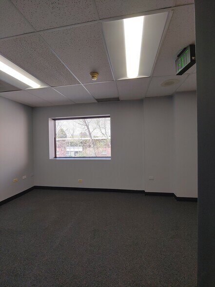 More Photos Of 393 S Harlan St, Lakewood Medical For Lease