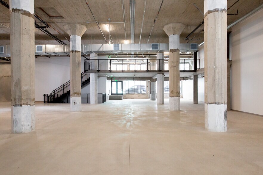 More Photos Of 755 S Los Angeles St, Los Angeles Loft Creative Space For Lease