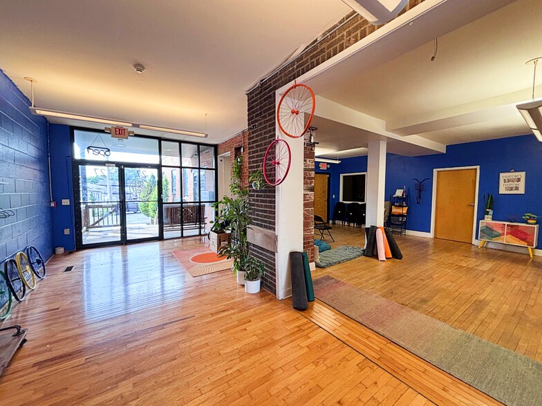 More Photos Of 27-29 E 5th Ave, Columbus Office For Lease