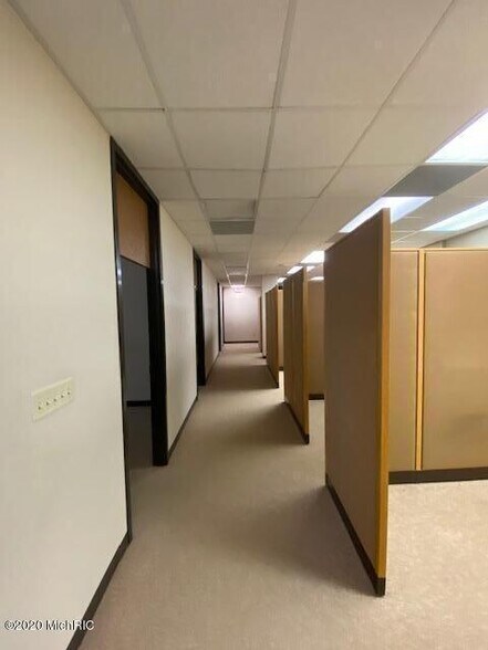 More Photos Of 830 Pleasant St, Saint Joseph Office For Sale