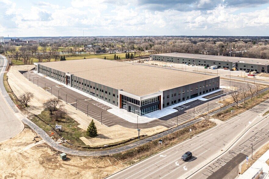 More Photos Of 651 Douglas Dr N, Golden Valley Warehouse For Lease