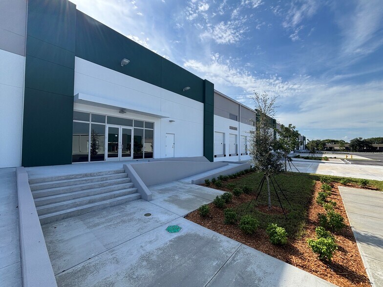 More Photos Of 14100 SW 136th St, Miami Unknown For Lease