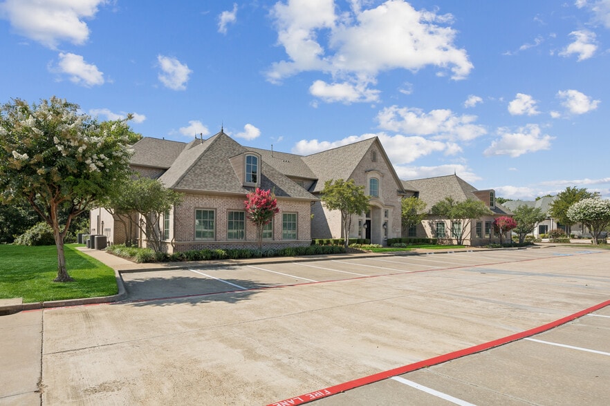 More Photos Of 5808 W Plano Pky, Plano Office For Sale