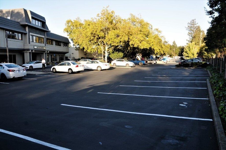 More Photos Of 1280 Boulevard Way, Walnut Creek Medical For Lease