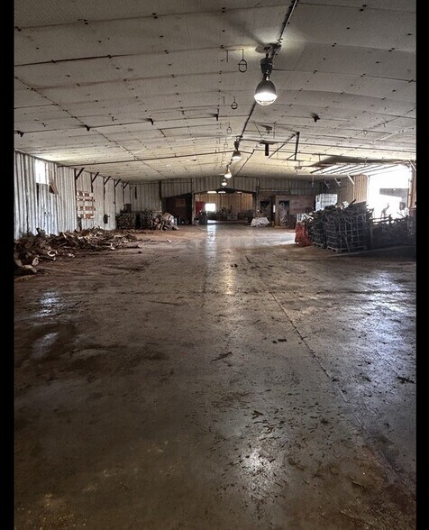 More Photos Of 212 Blees Industrial Dr, Macon Industrial For Sale