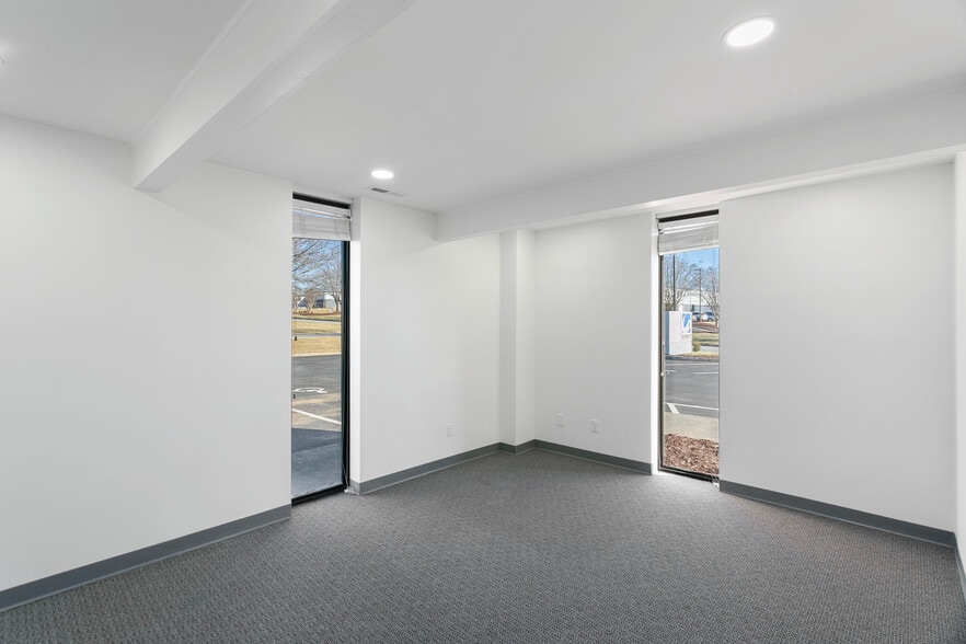 More Photos Of 1175 South Park Dr, Kernersville Warehouse For Lease