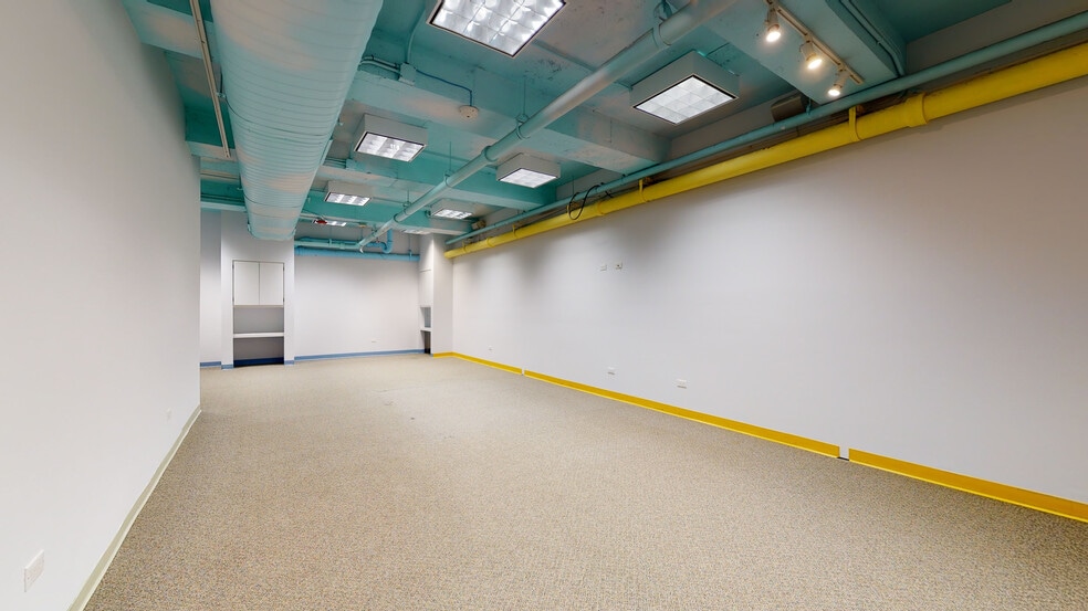 More Photos Of 3827 N Southport Ave, Chicago Storefront Retail Residential For Lease