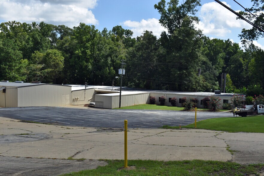 More Photos Of 3406 Sandfort Rd, Phenix City Warehouse For Sale