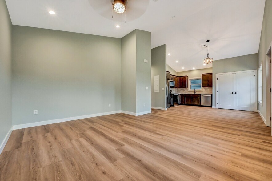 More Photos Of , Scranton Multifamily For Sale