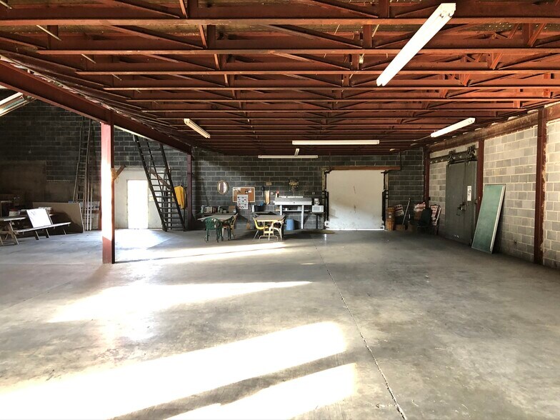 More Photos Of 5119 Russeldale Rd, Purgitsville Industrial For Lease
