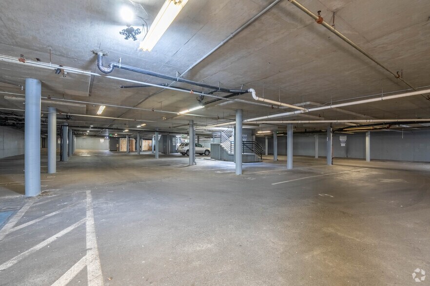More Photos Of 1207 S Jackson St, Seattle Freestanding For Sale