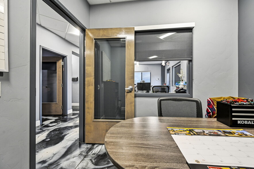 More Photos Of 7302 Cole Vw, Colorado Springs Office For Sale
