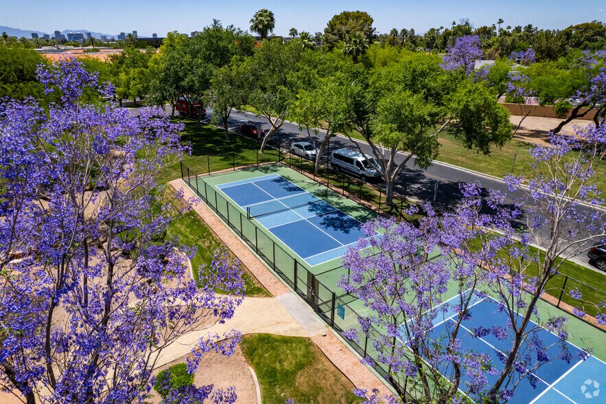 More Photos Of 2398 E Camelback Rd, Phoenix Unknown For Lease