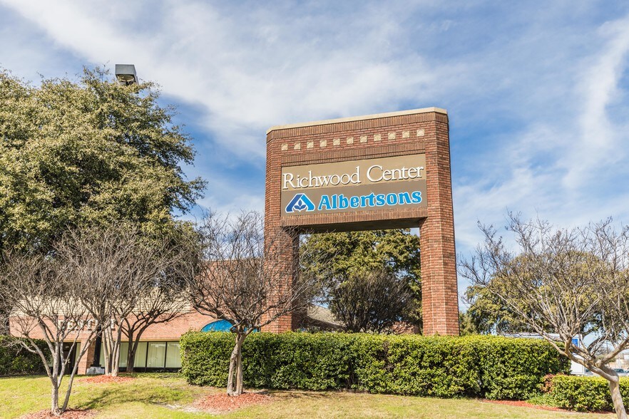 More Photos Of 2105-2193 Buckingham Rd, Richardson Unknown For Lease