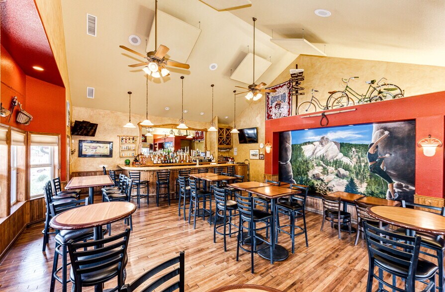 More Photos Of 16940 Pine Valley Rd, Pine Restaurant For Sale