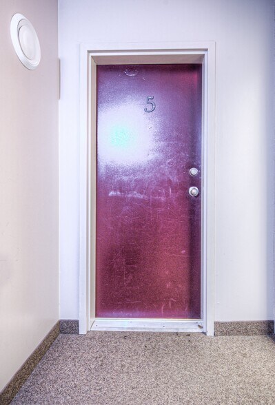 More Photos Of 172 Regina St N, Waterloo Apartments For Sale