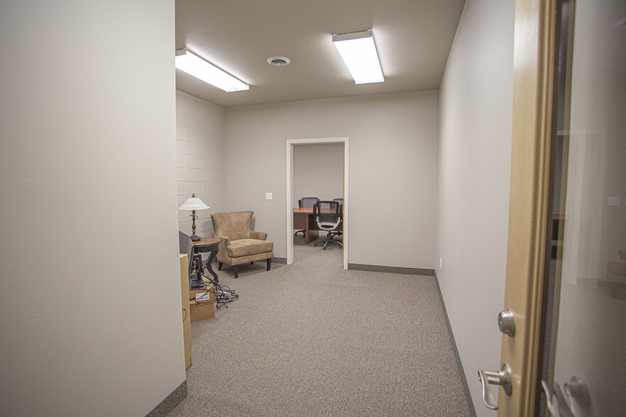 More Photos Of 132 E 5th St, Delta Office For Lease