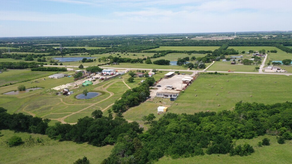 More Photos Of 8340 State Highway 78 N, Blue Ridge General Retail For Sale
