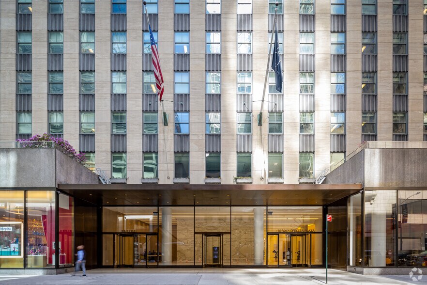 More Photos Of 75 Rockefeller Plaza, New York Office For Lease