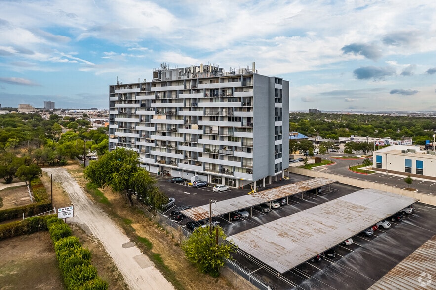 More Photos Of 7039 San Pedro Ave, San Antonio Apartments For Sale