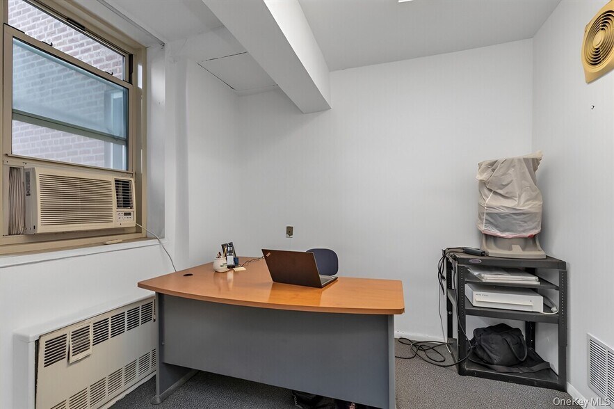 More Photos Of 2335 Bell Blvd, Bayside Apartments For Sale