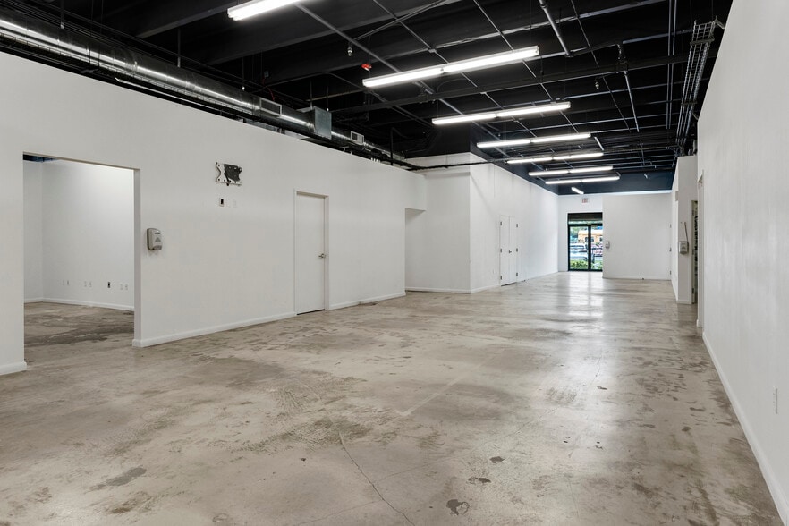 More Photos Of 331 NW 26th St, Miami Unknown For Lease