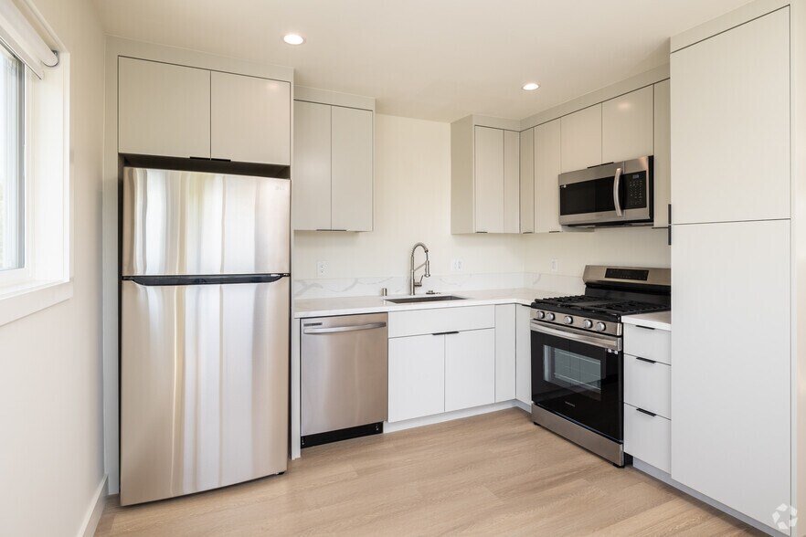 More Photos Of 1334 Barry Ave, Los Angeles Apartments For Sale