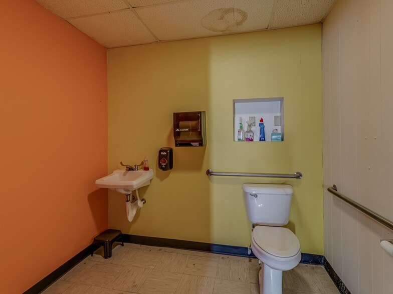 More Photos Of 14818 S Peebly Rd, Newalla Religious Facility For Sale