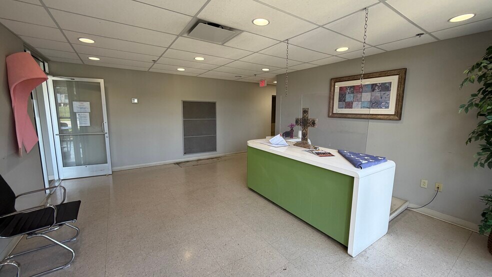 More Photos Of 1101 Denmill Rd, New Albany Industrial For Sale