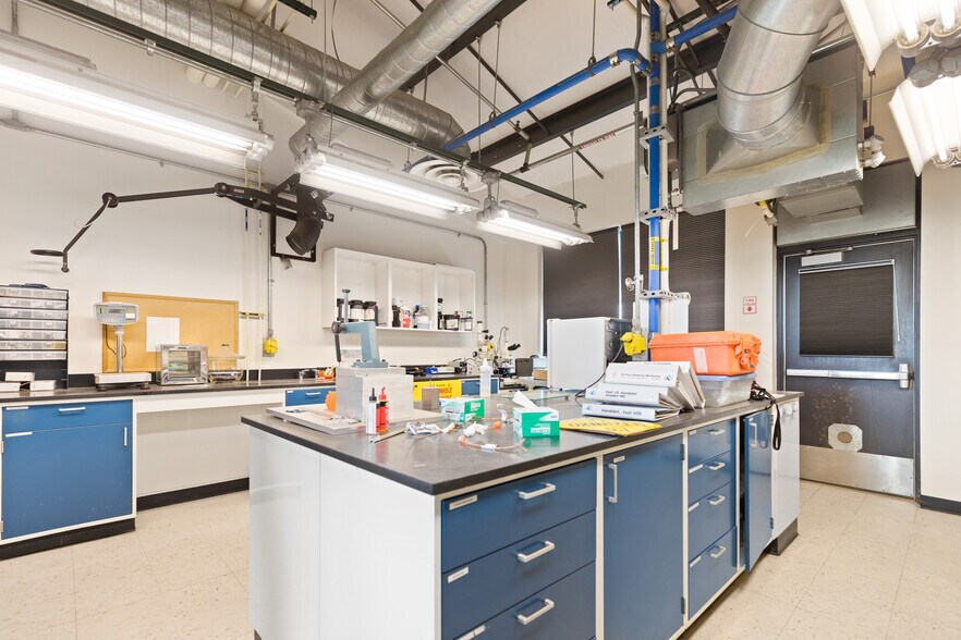 More Photos Of 33101 E Quincy Ave, Watkins Coworking Space