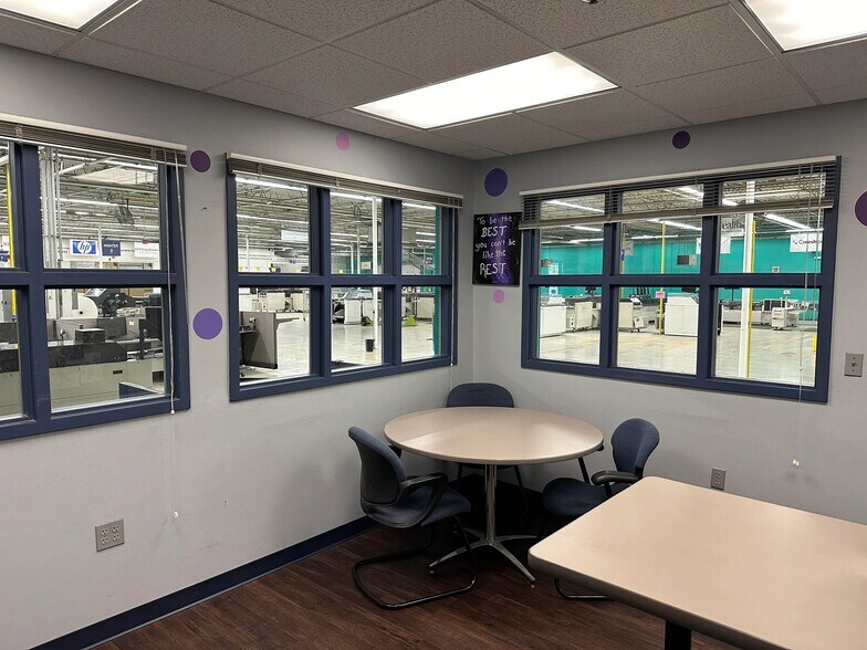 More Photos Of 100 N Byrne Rd, Toledo Light Distribution For Sale