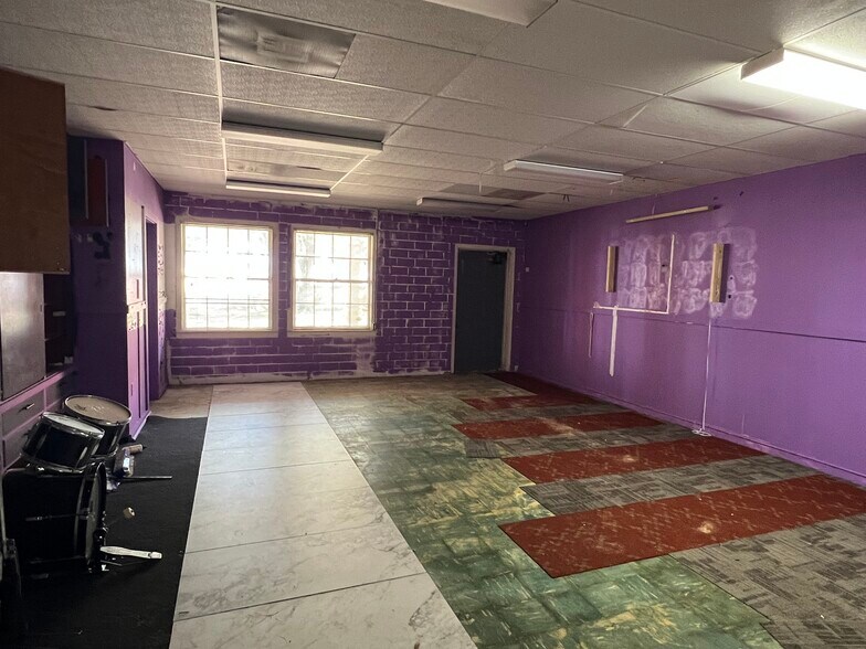 More Photos Of 1715 Market St, Baytown Religious Facility For Sale
