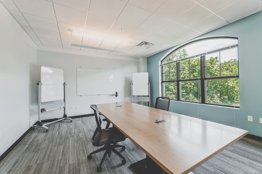 More Photos Of 99 E Main St, Franklin Office For Lease