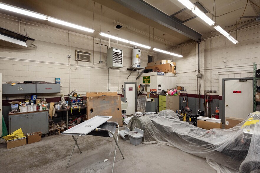 More Photos Of 306 Maple Creek Rd, Charleroi Auto Repair For Sale