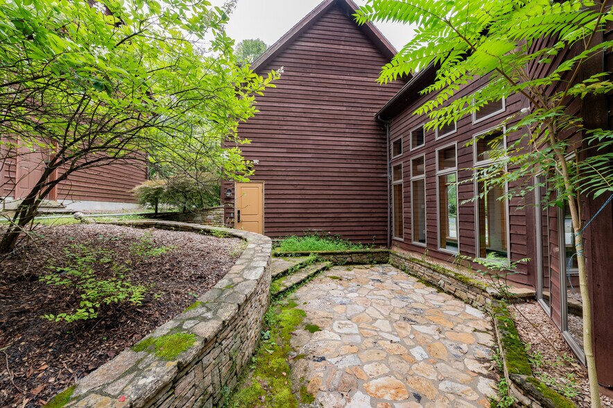 More Photos Of 3313 Four H Camp Rd, Morgantown Specialty For Sale
