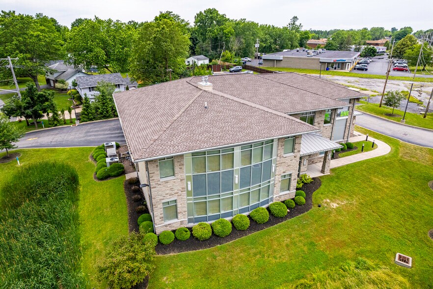 More Photos Of 3020 Orchard Park Rd, Buffalo Office For Sale