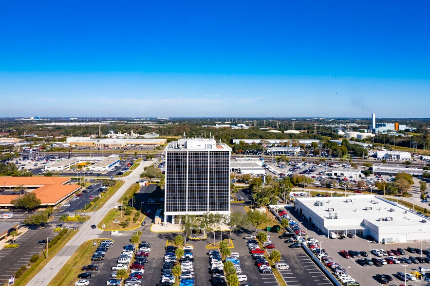 More Photos Of 410 S Ware Blvd, Tampa Loft Creative Space For Lease