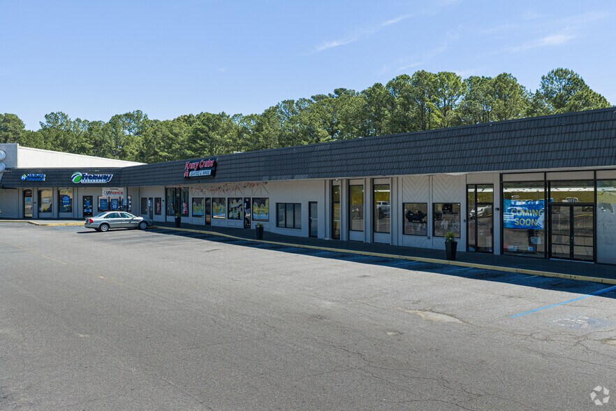 More Photos Of 1301-1395 W Fort Williams St, Sylacauga Supermarket For Sale