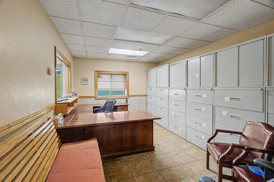 More Photos Of 288 Premium Dr, Central City Manufacturing For Sale