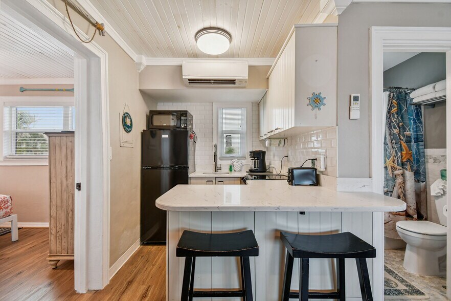 More Photos Of 11730 Gulf Blvd, Treasure Island Apartments For Sale