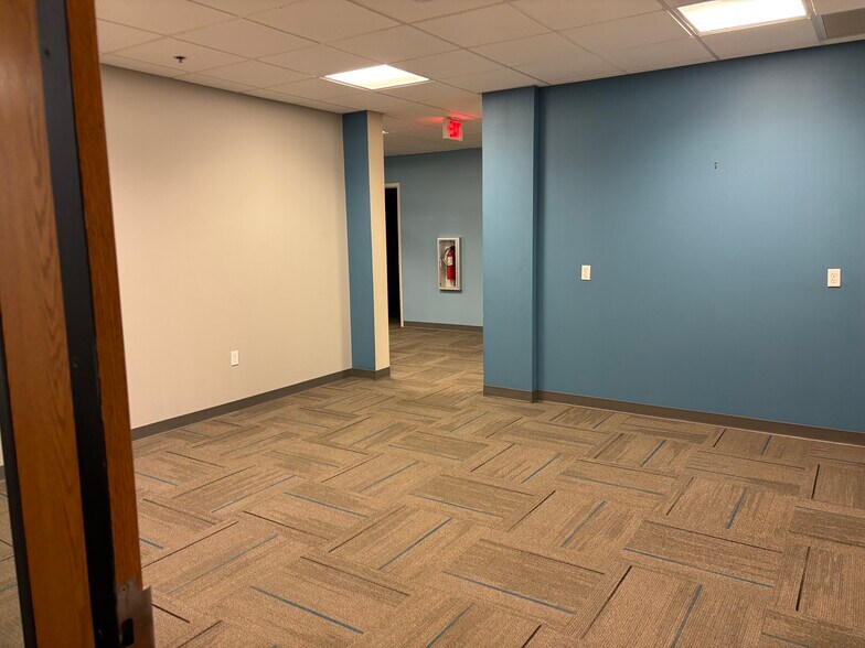 More Photos Of 2601 Blairstone Rd, Tallahassee Office For Lease